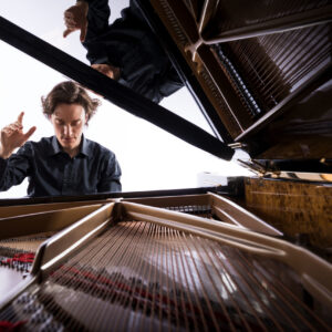 Alessandro Taverna “Nell’olimpo di Beethoven” Alessandro Taverna “Nell’olimpo di Beethoven”