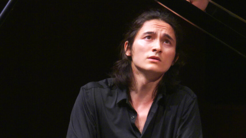 Arsenii Mun Nell'Olimpo di Beethoven 2023 Arsenii Mun Nell'Olimpo di Beethoven 2023